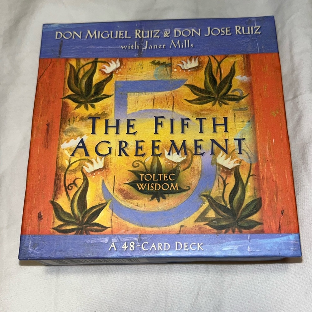 Used: 5Th Agreement Oracle Cards